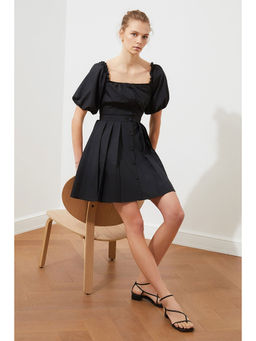 Trendyol - Black Square Neck Balloon Sleeves Mini Dress