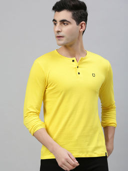 Urbano Fashion - Men Mustard Solid Henley Neck Cotton T-Shirt