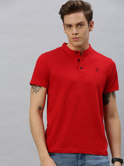 Urbano Fashion - Men Red Solid Mandarin Collar Cotton T-Shirt