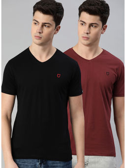 Urbano Fashion - Men Black and Maroon Solid V-Neck Cotton T-Shirts (Pack of 2)