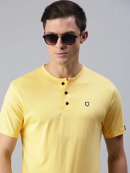 Urbano Fashion - Men's Lemon Yellow Solid Henley Neck Slim Fit Cotton T-Shirt