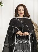 Black color option, Sold out, Currently selected