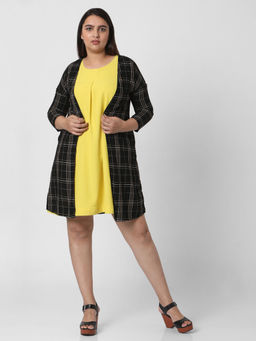 VERO MODA - Curve Black Checks Shrug