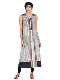 W - Off White Round Neck Printed Kurta
