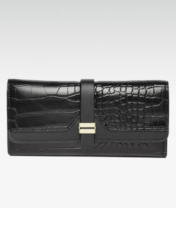 Twenty Dresses by Nykaa Fashion - Black For the Love Of Textures Wallet