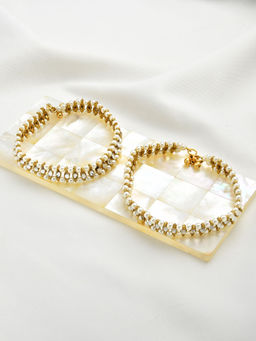 Zaveri Pearls - Gold Tone Traditional Kundan & Pearls Payal (2 Anklets)-ZPFK11062
