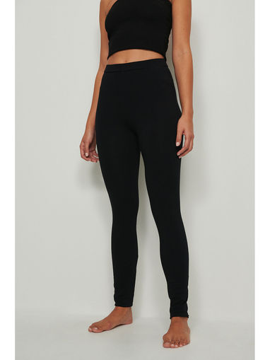 Black Solid-Stretch Skinny Leggings 