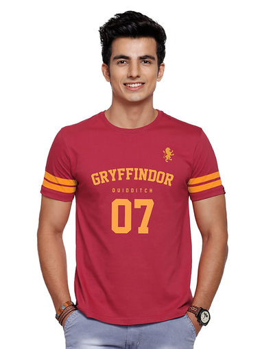 Men Official F.r.i.e.n.d.s Hugsy Maroon 