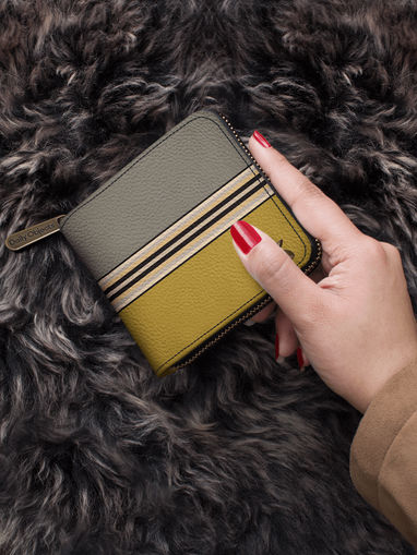 Dailyobjects Wallets Buy Dailyobjects Tropical Angles Zip Wallet Online Nykaa Fashion African triangles red card holder. dailyobjects tropical angles zip wallet