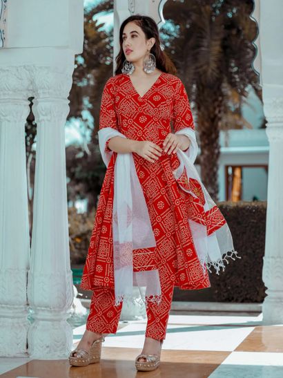 Shop Designer Clothes Amp Accessories Online From Top Indian Designers Nykaa Fashion Want to discover art related to bandhej_suit? shop designer clothes amp accessories