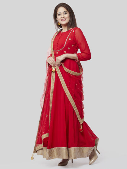 latest dress for karwa chauth