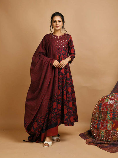 Ethnic Wear For Women Buy Designer Indian Wear For Women Online Nykaa Fashion