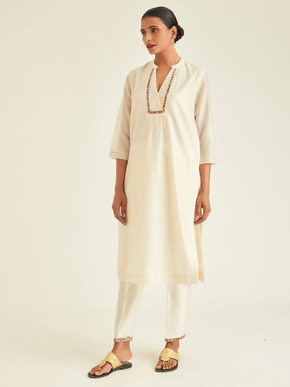 Buy designer kurtas online Clearance