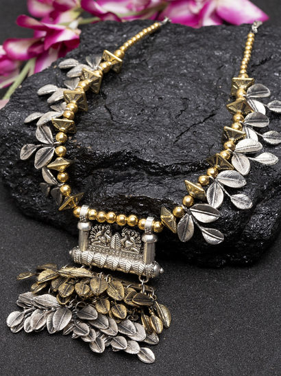 Shop Designer Clothes Amp Accessories Online From Top Indian Designers Nykaa Fashion Get info of suppliers, manufacturers, exporters, traders of oxidized jewellery for buying in india. accessories online from top indian