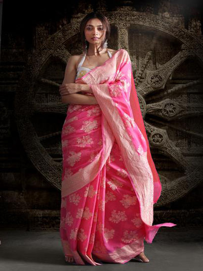 Yatharth Banarasi Silk Saree Buy Latest Yatharth Banarasi Silk Saree Designs Online Nykaa Fashion If you do not want a jazzy look with heavy embroidery on your blouse then a plain elbow sleeve length blouse will set you rock. yatharth banarasi silk saree buy
