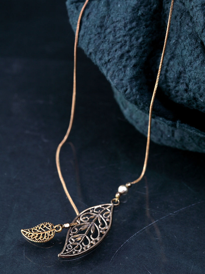 Diva Walk Necklaces Buy Diva Walk Gold Plated Designer Necklace Online Nykaa Fashion