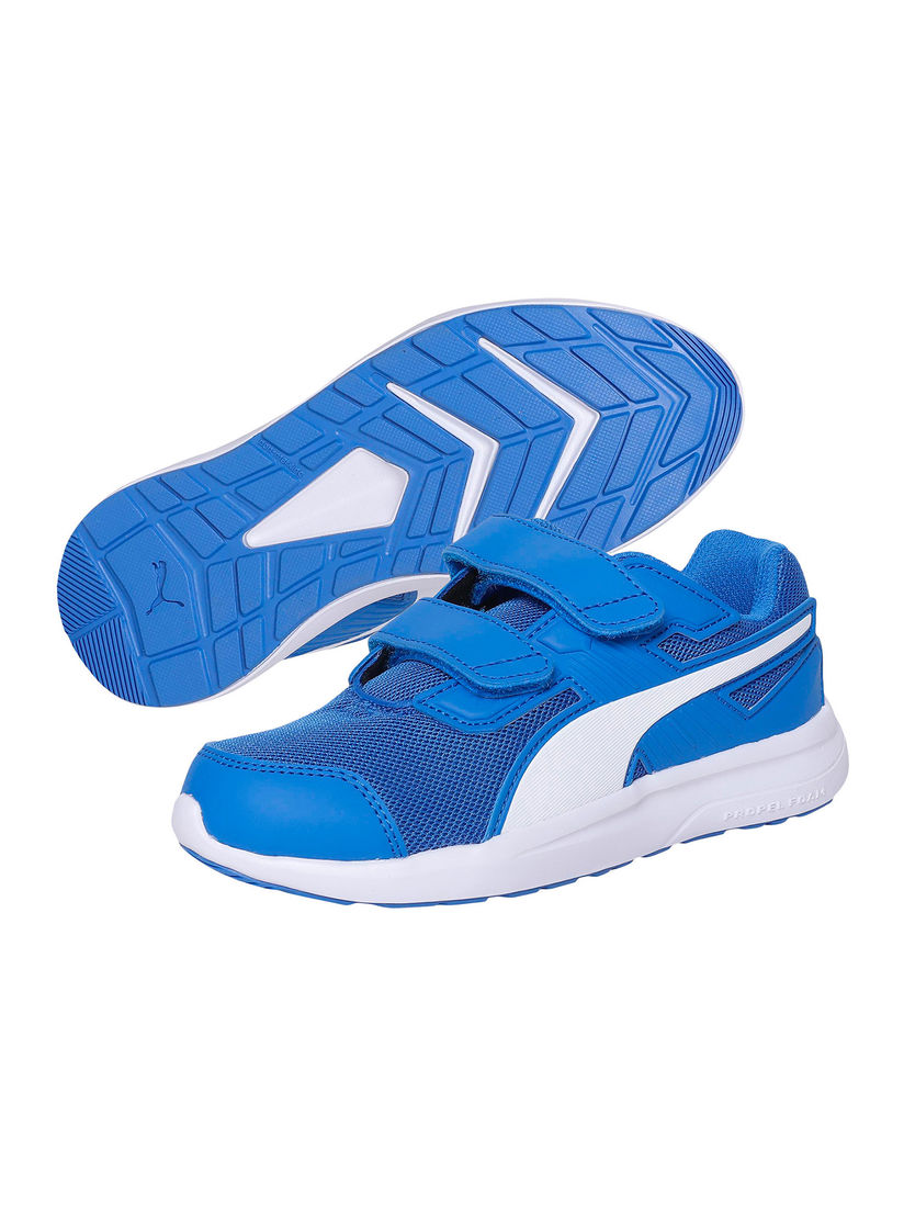 strong sports shoes