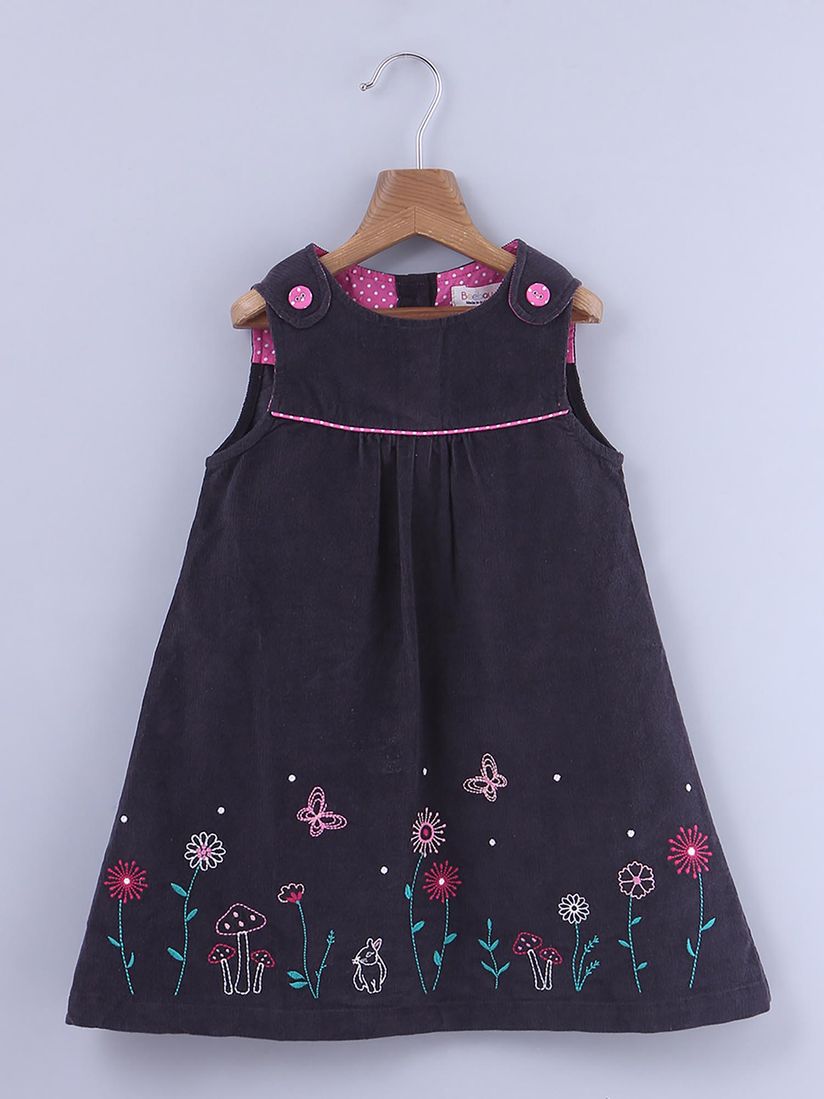 pinafore online