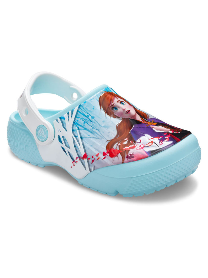 crocs kids girls on Crocs Kids Clogs Buy Crocs Blue Funlab Girls Clogs Online Nykaa Fashion