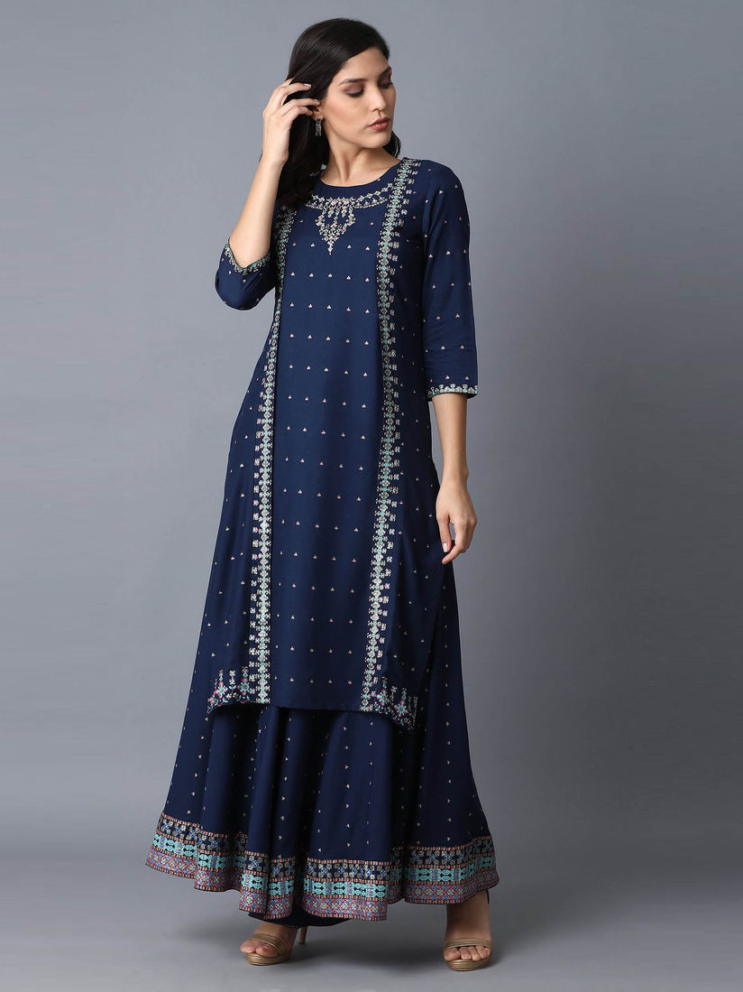 different types of sleeveless dresses