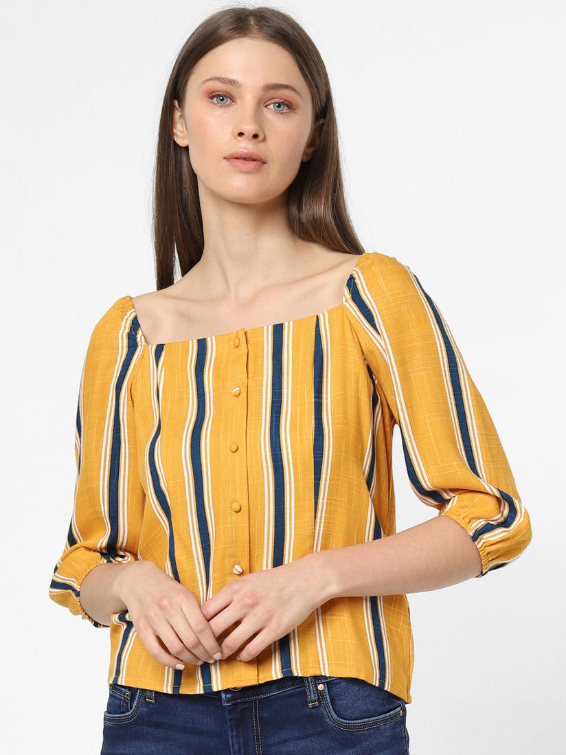 yellow striped top
