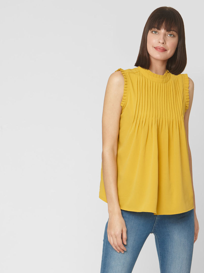 yellow pleated top