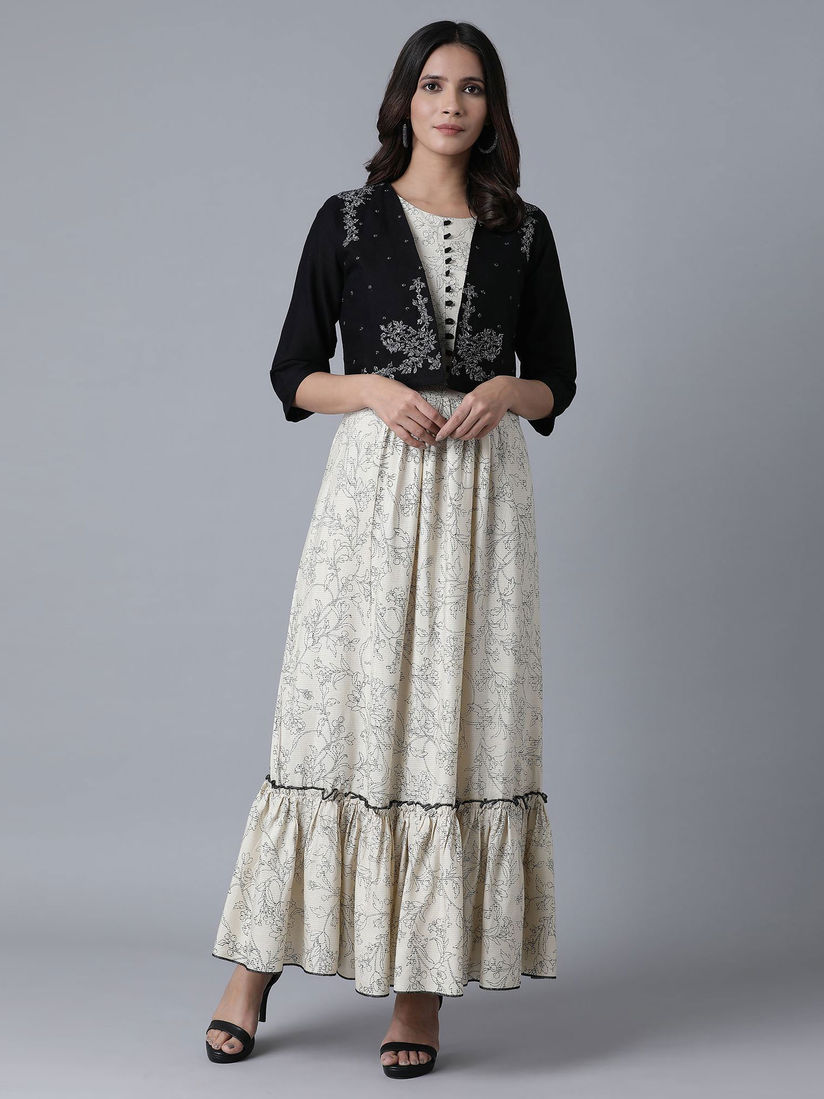 gray skirt black jacket