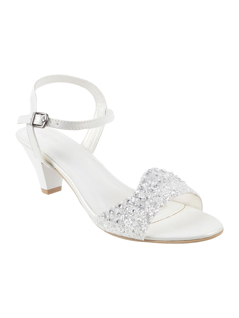 metro sandals online