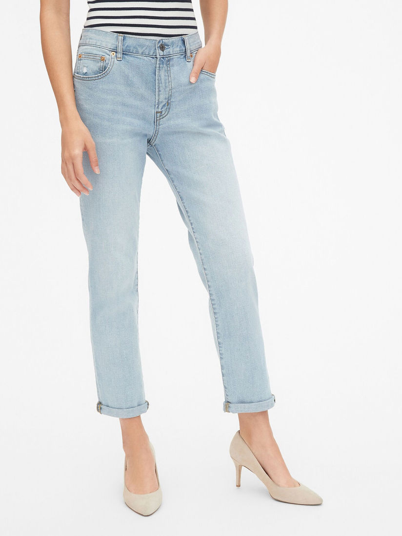Light wash girlfriend jeans clearance