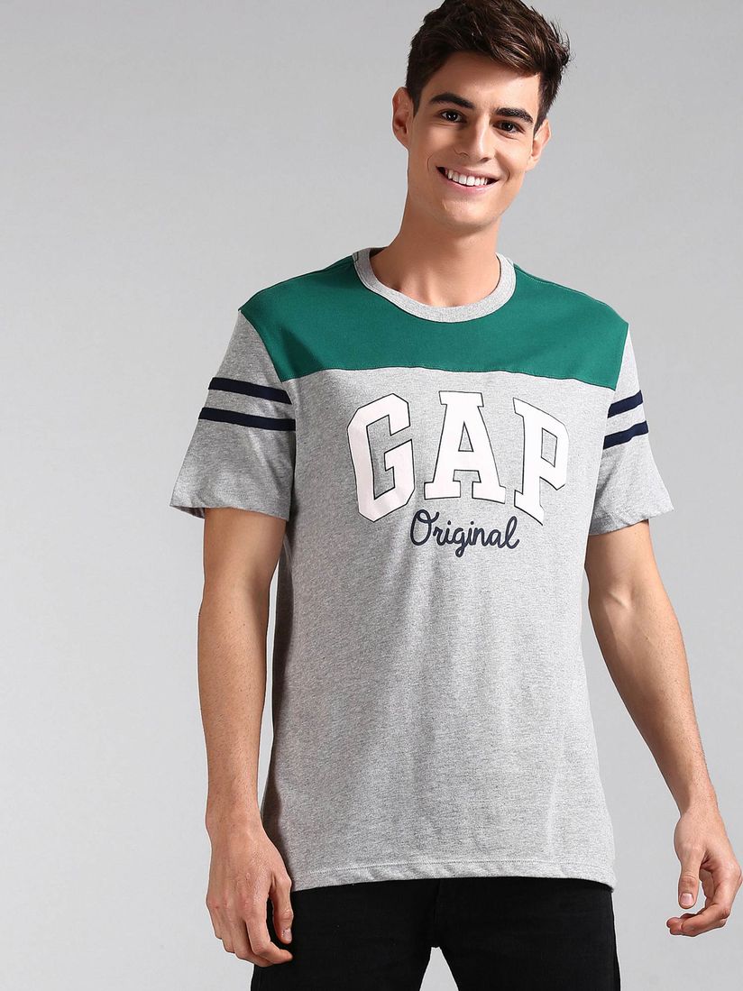 Gap tshirts online clearance