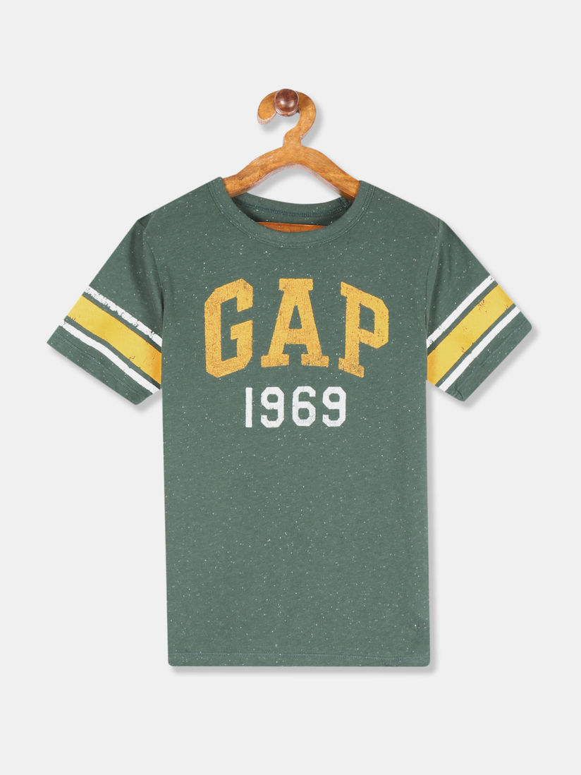 gap green t shirt