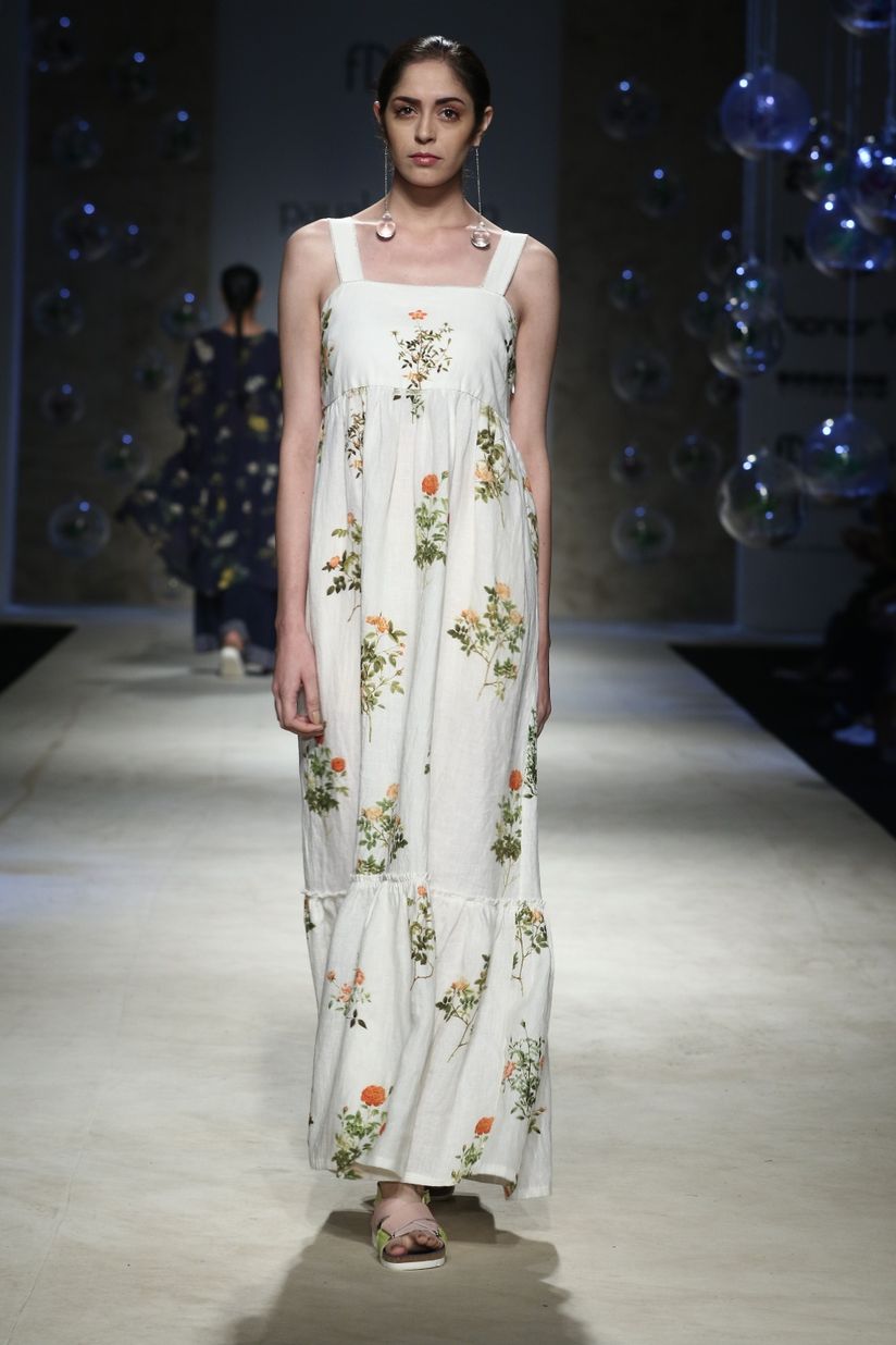 Payal Pratap Dresses Buy Payal Pratap Strappy Printed Dress With Bow At The Back Online Nykaa Fashion By rujuta vaidya29 june 2020.