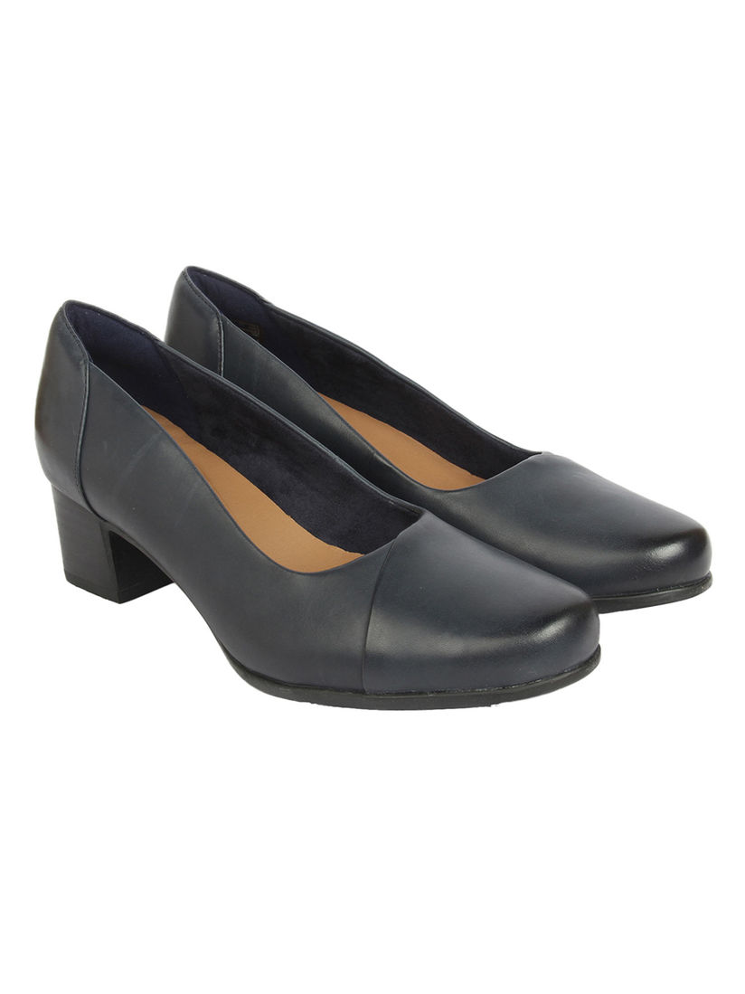 clarks navy blue heels
