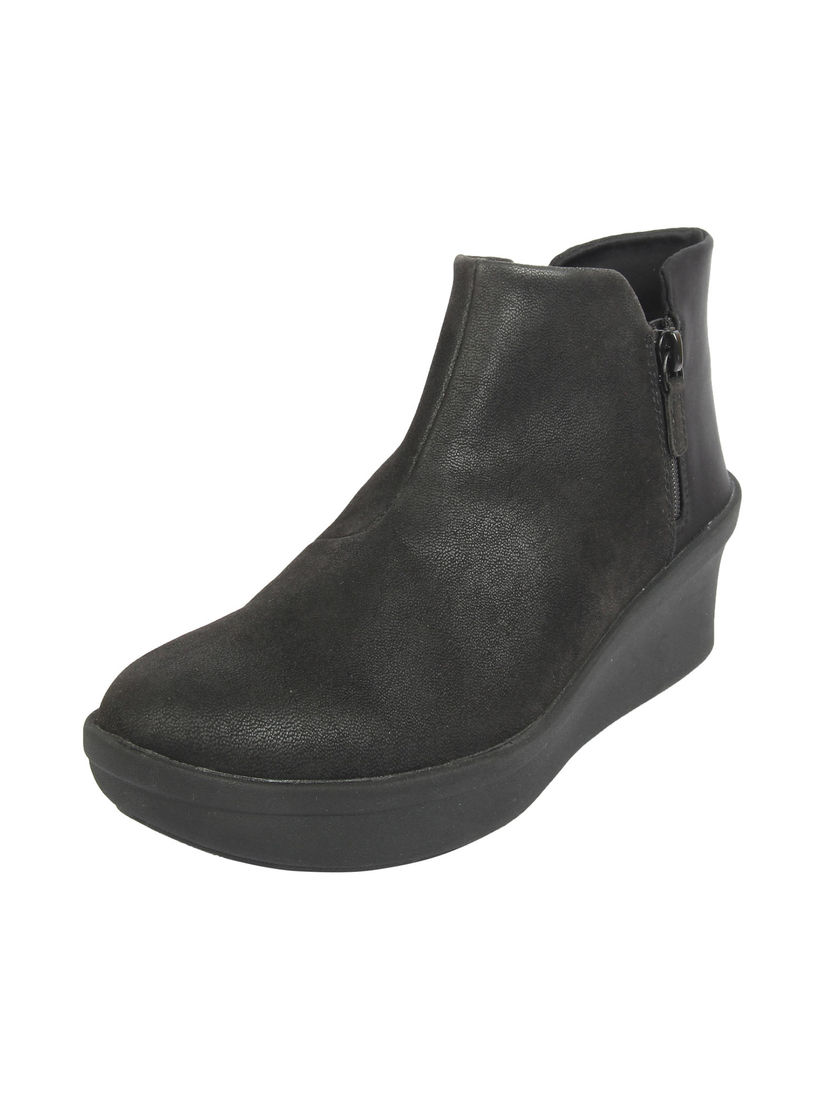 clarks heel boots