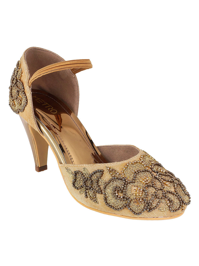 mochi wedding sandals