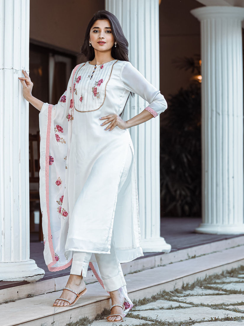 Ambraee white kurti Outlet