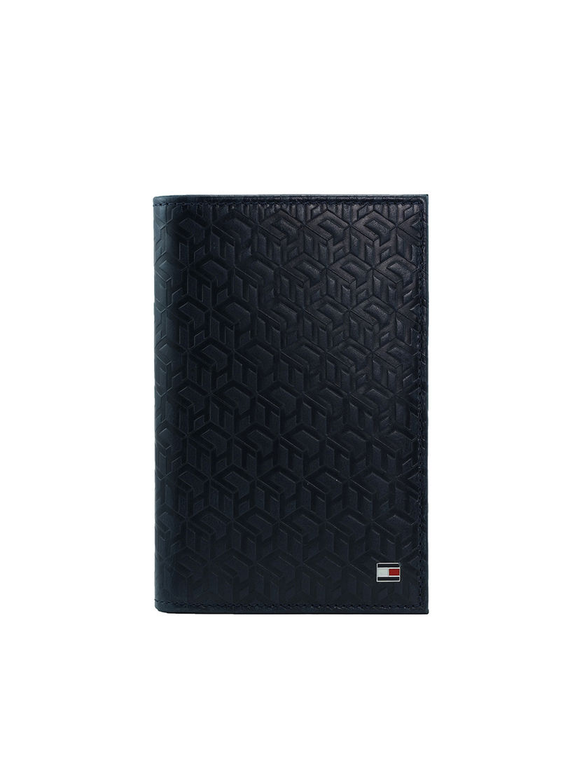 tommy hilfiger passport cover