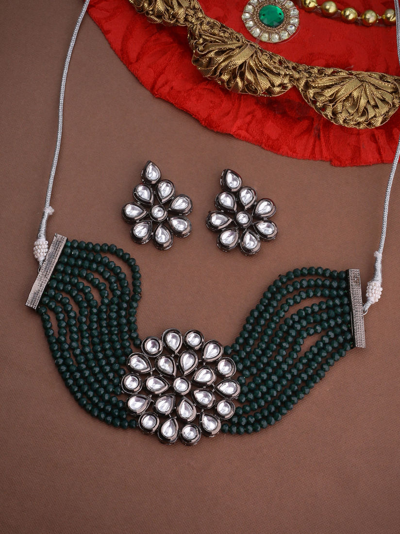Voylla Jewellery Sets Buy Voylla Traditional Kundan Choker Necklace Set Online Nykaa Fashion With 85 existing stores and 100 more by next year, we are now all set to come closer to you, with retail. voylla traditional kundan choker necklace set