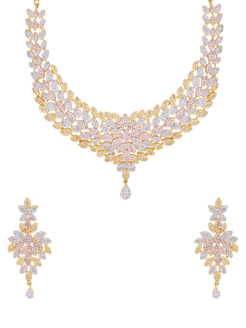 studio voylla necklace
