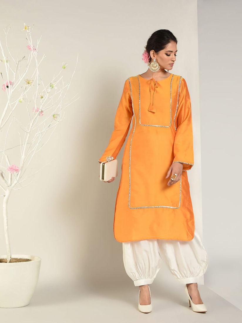 abhishti kurtas