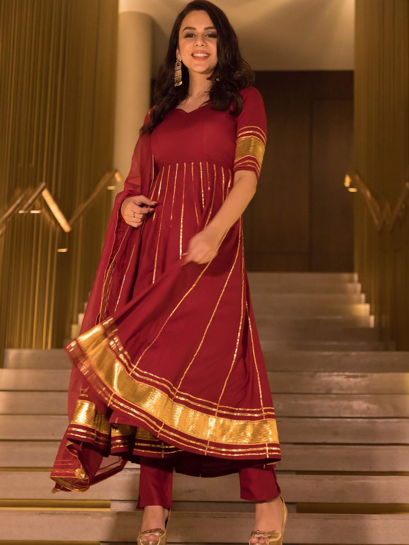 red gota patti suit