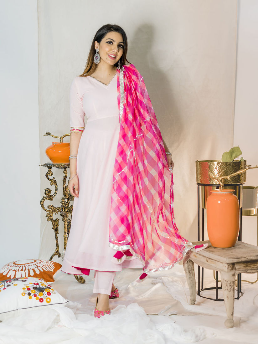Aachho Salwar Suits And Sets Buy Aachho Fairy Tale Leheriya Dupatta With Pink Kurta Pant Set Of 3 Online Nykaa Fashion Discover the best of jaipur so you can plan your trip right. aachho fairy tale leheriya dupatta with pink kurta pant set of 3