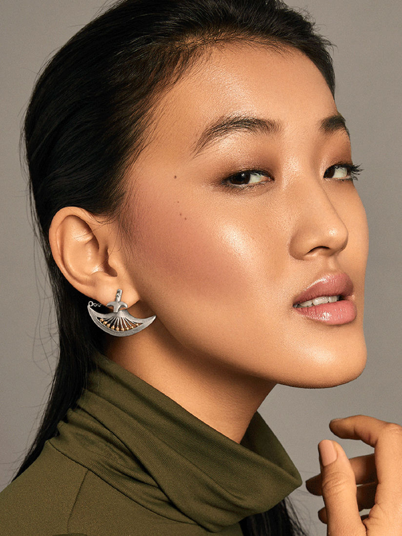 Shaya By Caratlane Earrings Buy Shaya By Caratlane Silver Antique Naikidevi Axe Earrings Online Nykaa Fashion He raided eastwards into the remaining ghaznavid territory, and invaded gujarat in the 1180s but was defeated by the indian queen naikidevi of gujarat. shaya by caratlane silver antique naikidevi axe earrings