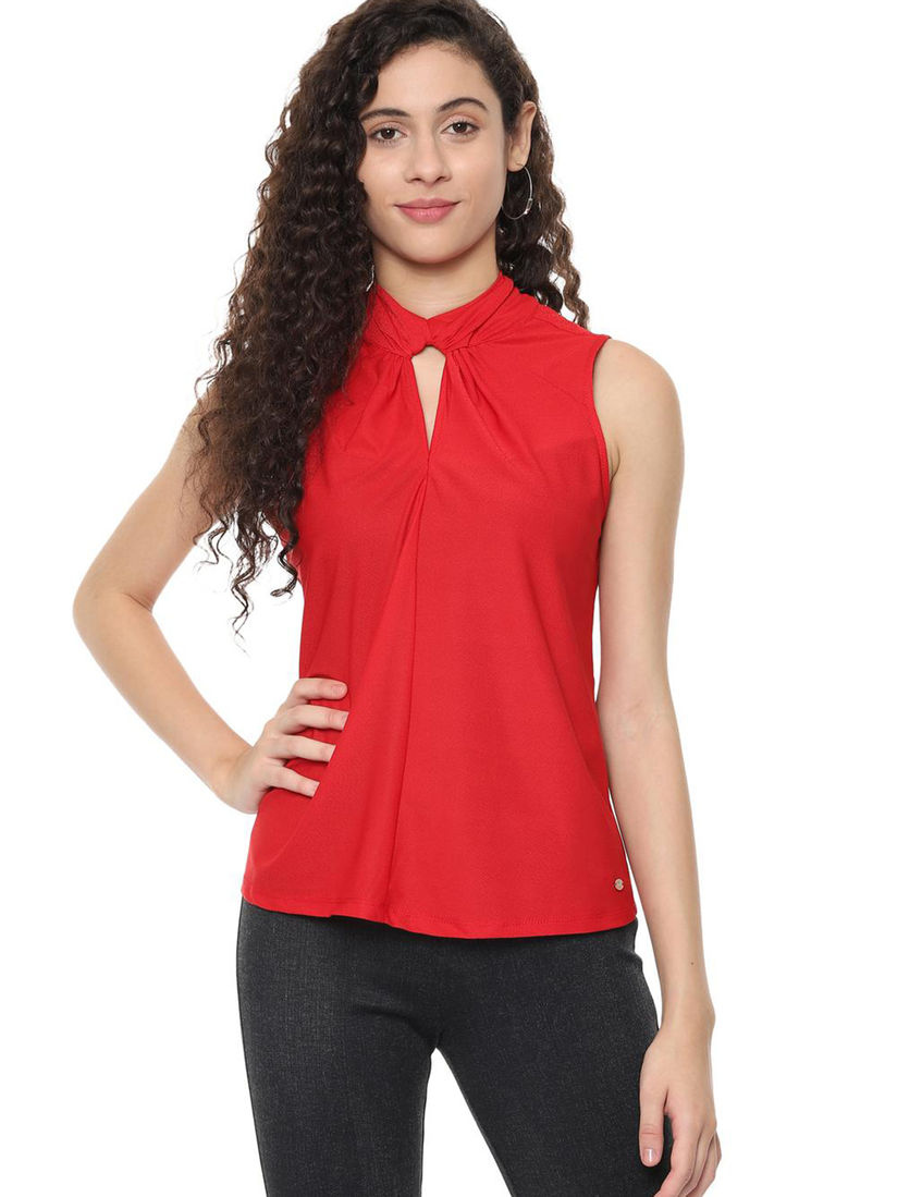 keyhole neck top
