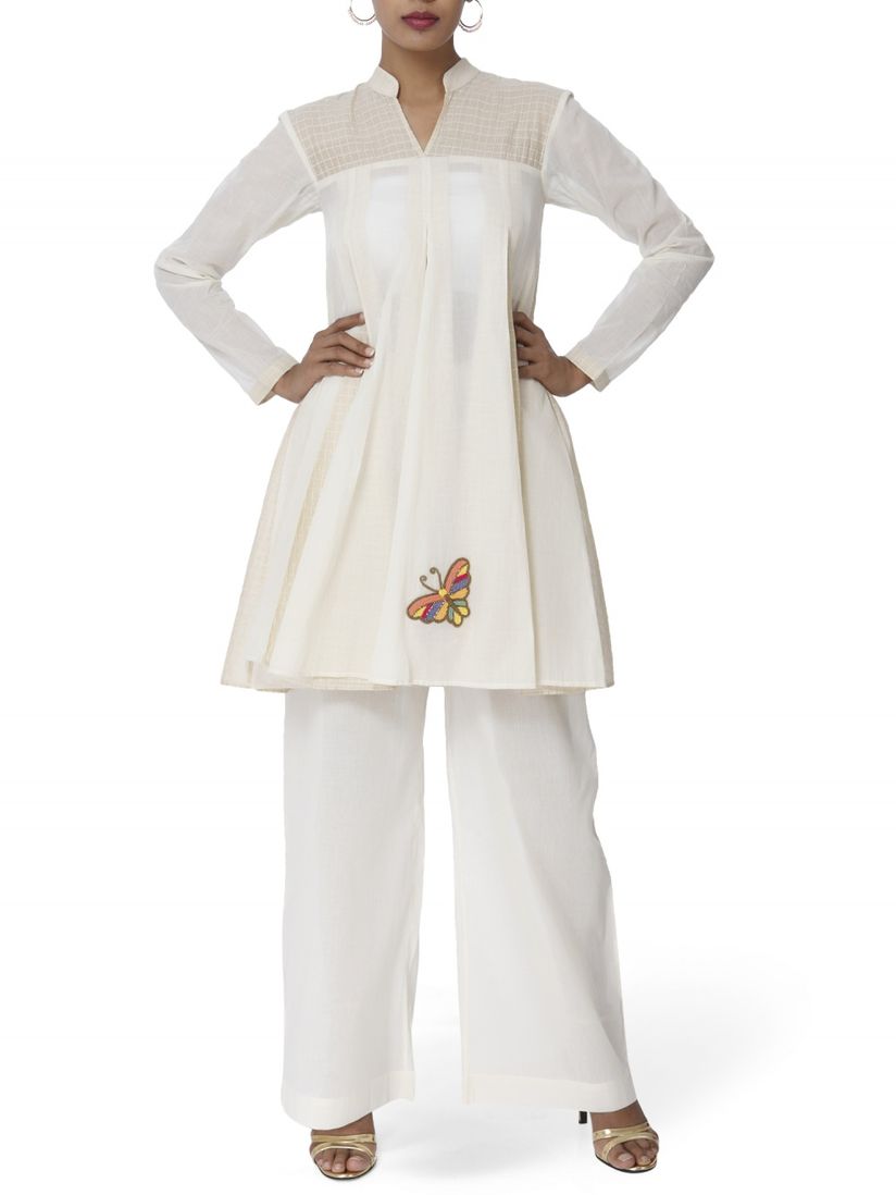 Gulabo By Abu Sandeep Tunics Buy Gulabo By Abu Sandeep Godart Tunic Gold Cream Online Nykaa Fashion Amitabh bachchan and ayushmann khurrana to star together in shoojit sircar's quirky family comedy gulabo sitabo. gulabo by abu sandeep godart tunic gold cream