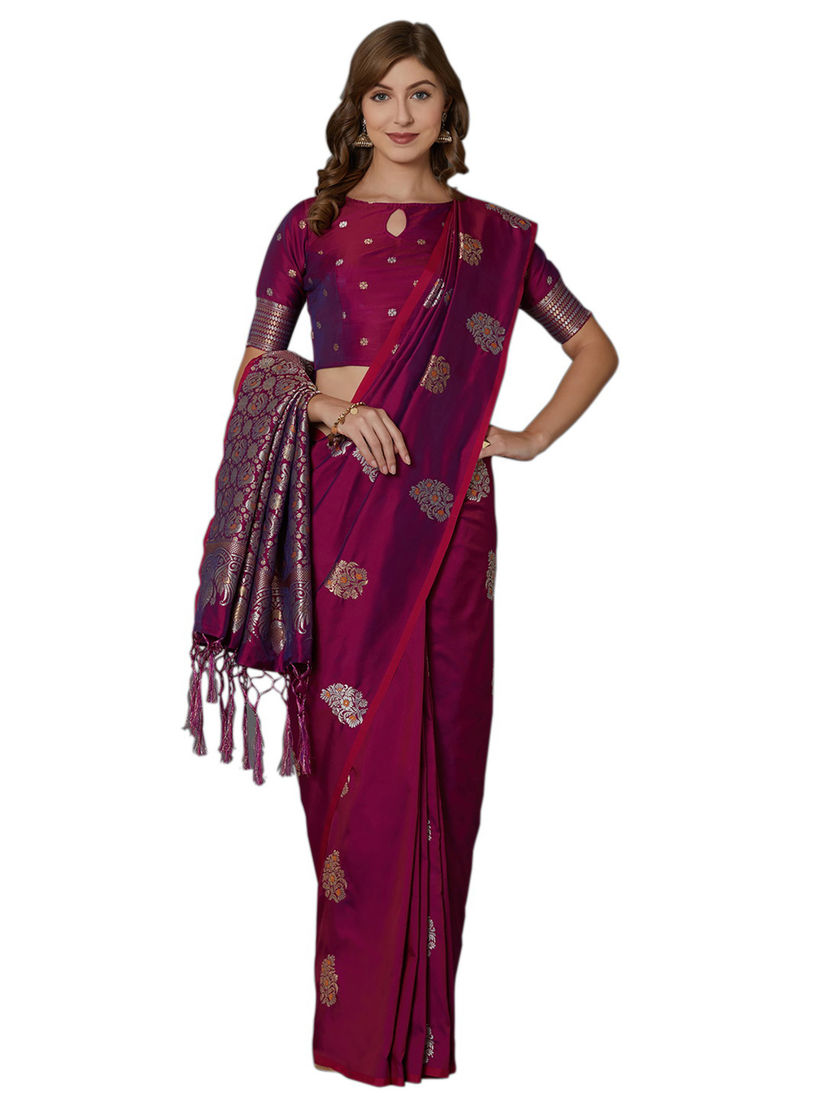 Akhilam Sarees Buy Akhilam Maroon Silk Blend Woven Design Saree With Matching Unstitched Blouse Online Nykaa Fashion Golden saree with maroon embroidered border. akhilam maroon silk blend woven design saree with matching unstitched blouse