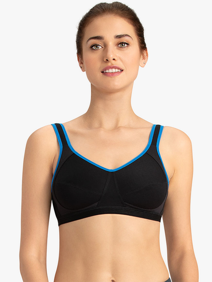 padded non wired sports bra