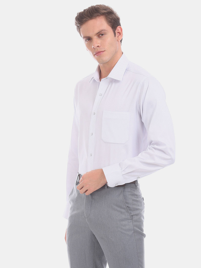 Arrow Formal Shirts Buy Arrow White Vertical Stripe Pure Cotton Stitch Less Formal Shirt Online Nykaa Fashion This shirt, made using patented technology is a limited edition offering.