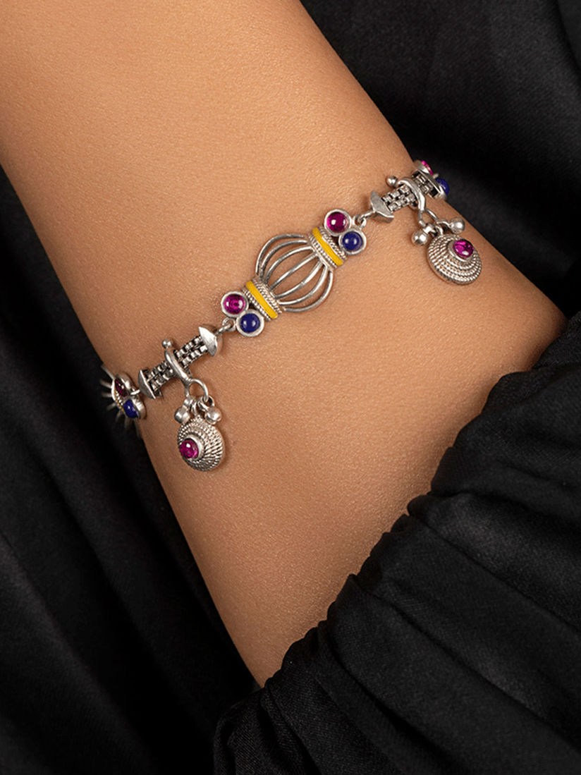 Caratlane Silver Bracelet 2025