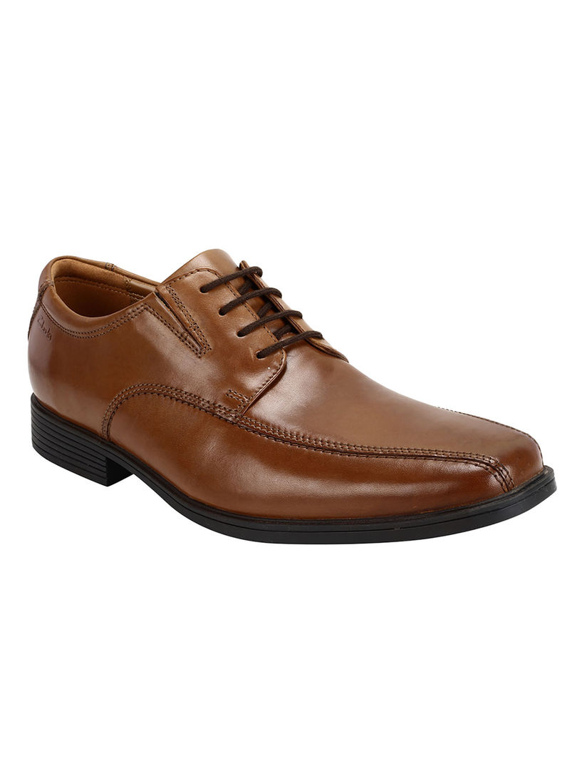 clarks tilden walk dark tan